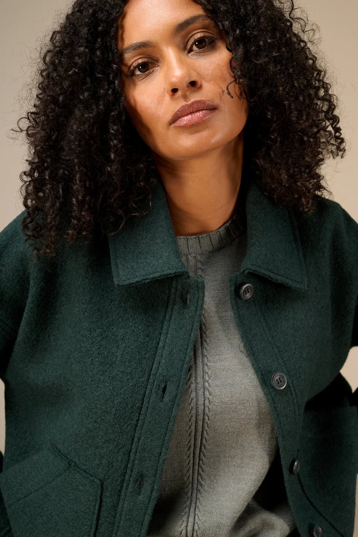 Nile women’s cropped button-up shirt-collar jacket