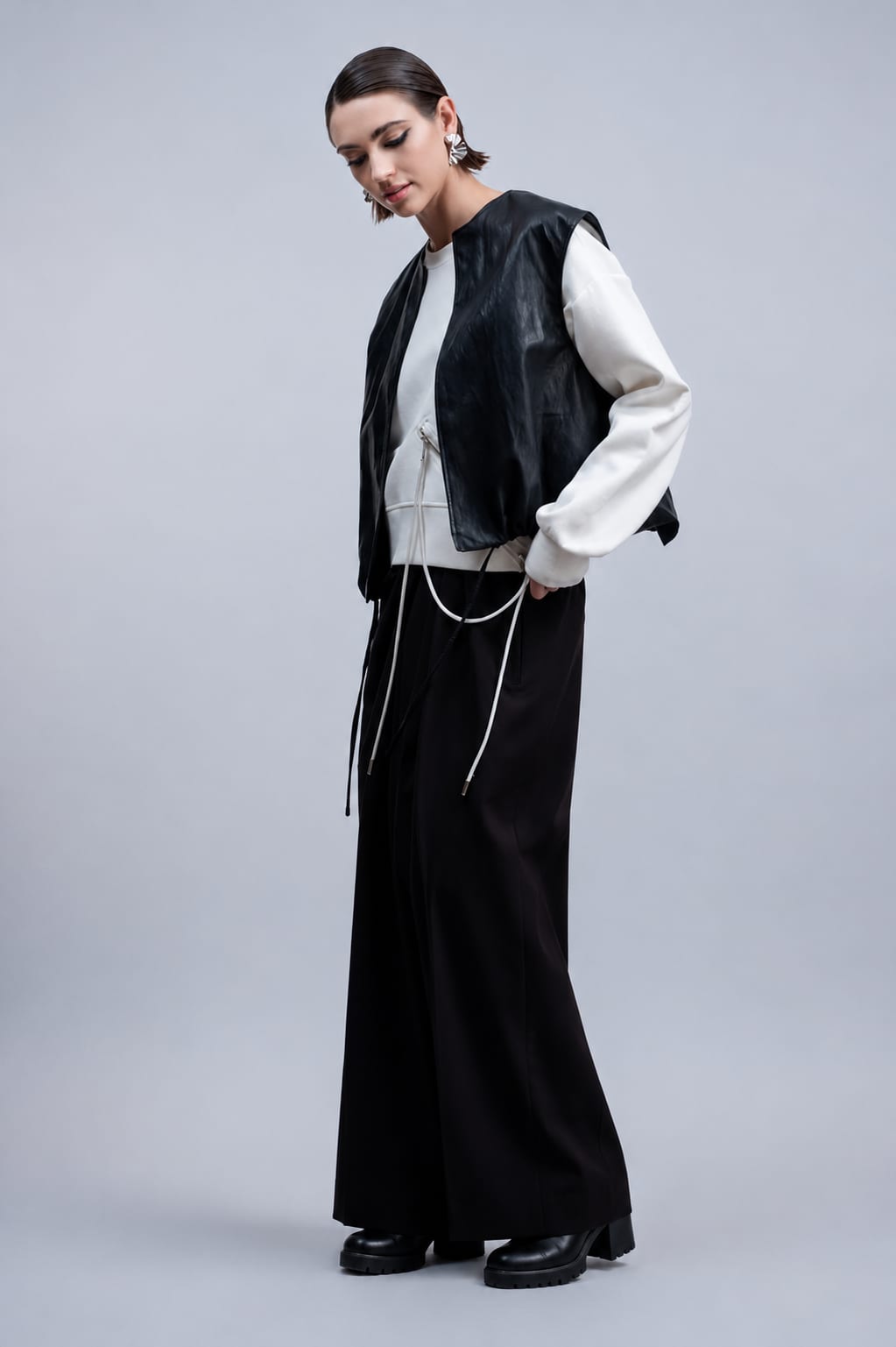 Side view of Haako black women&