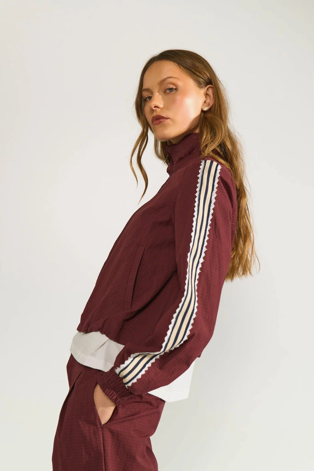 Veste sportive à bandes contrastantes pour femme Numph