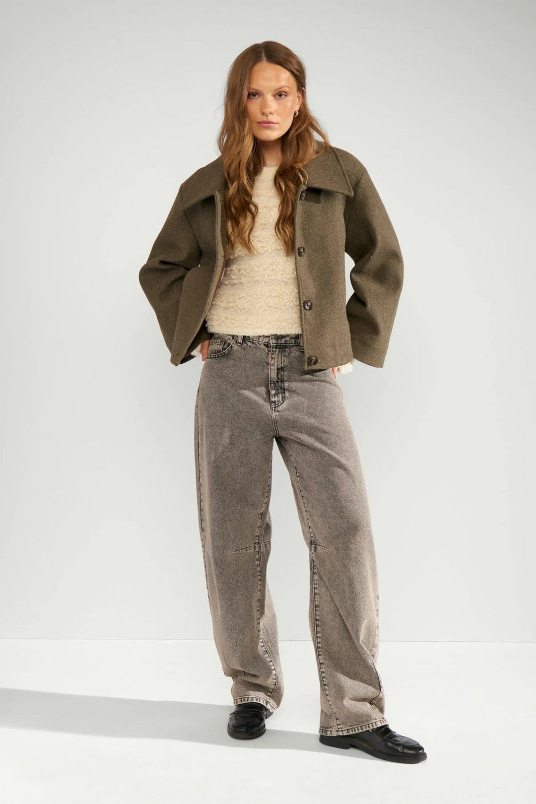 Veste structurée à col large pour femme Numph