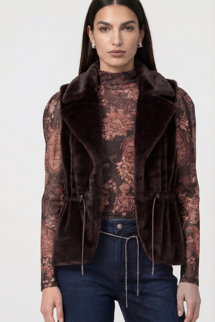Veste sans manches en fausse fourrure
