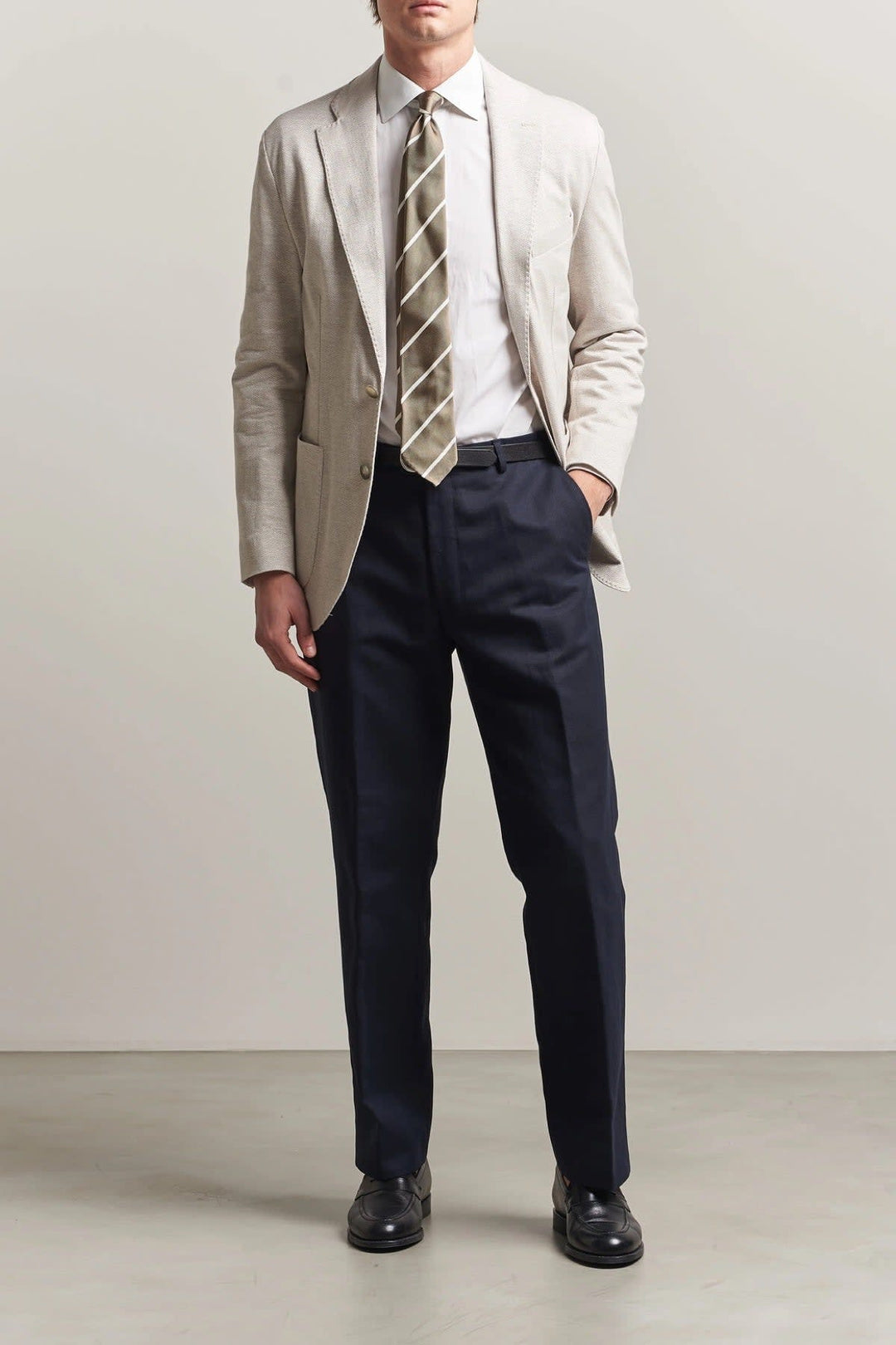Vue latérale veston à motif chevrons Eton homme texturé gris - Valérie Simon