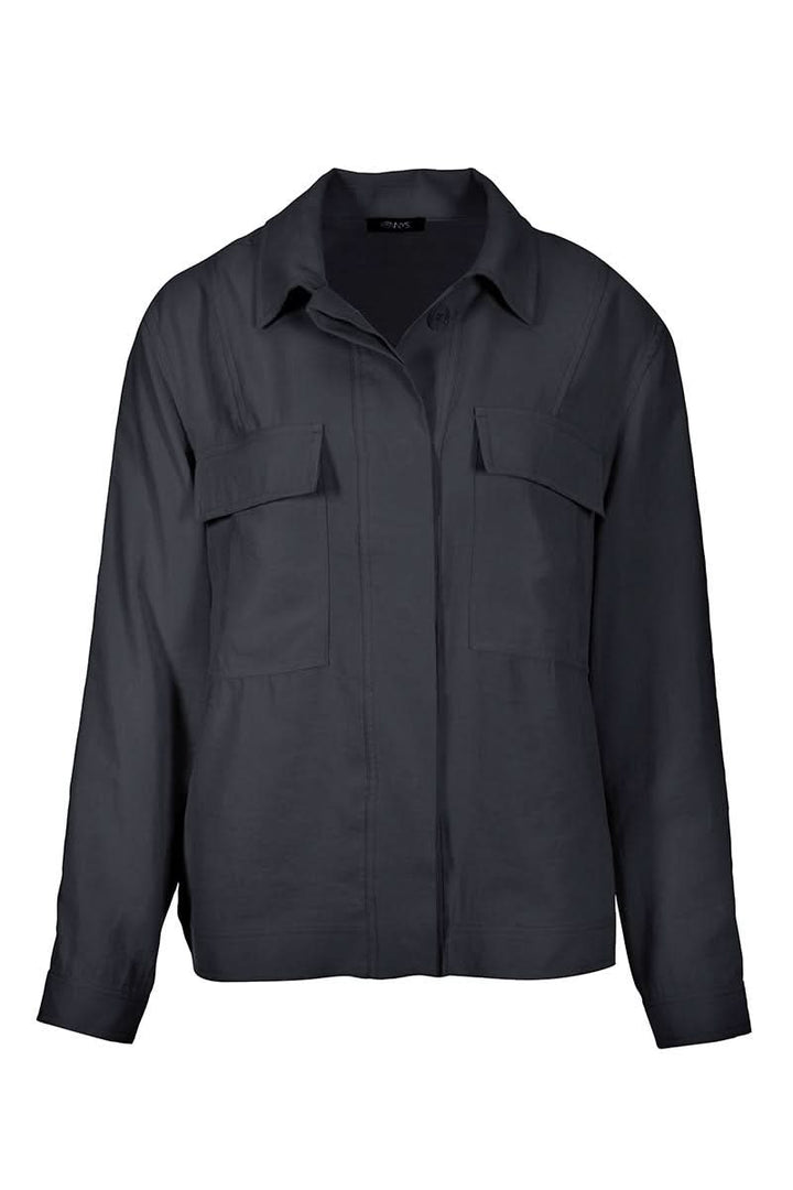 Shirt with utility pockets