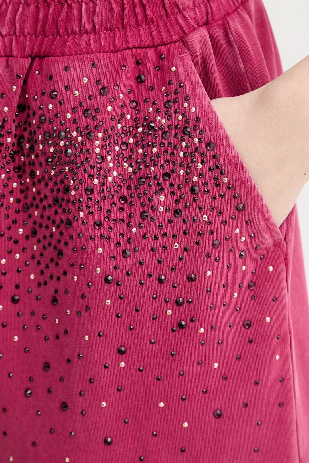 Bermuda shorts embellished with rhinestones