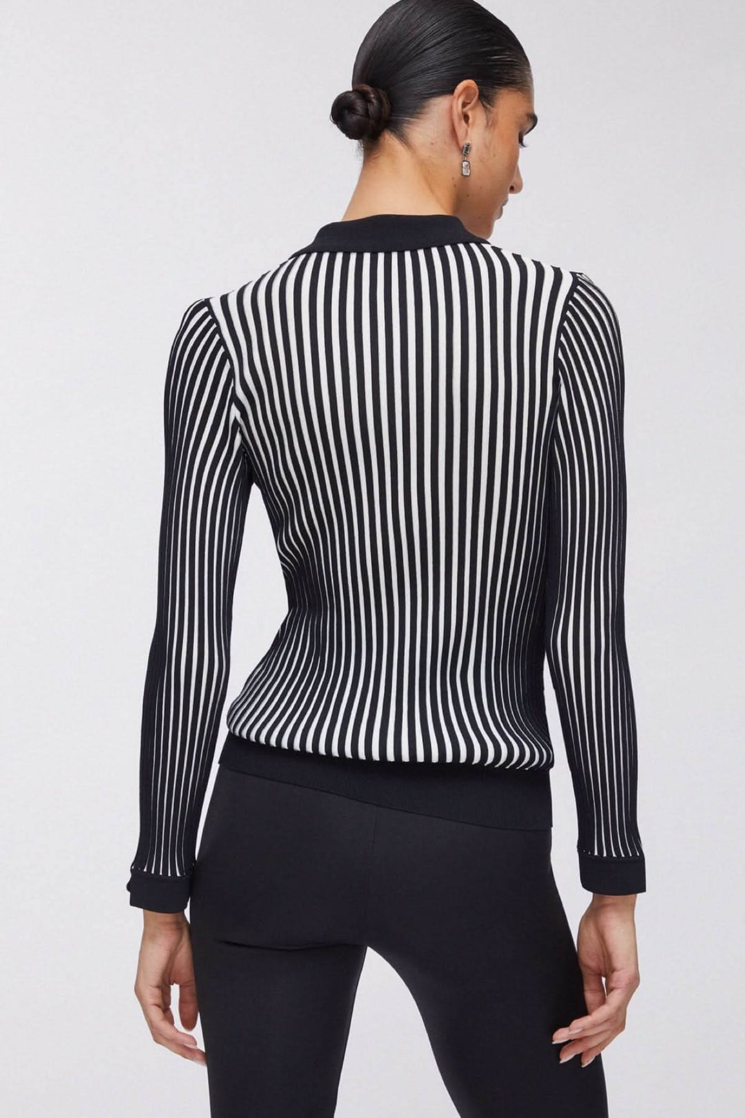 Polo en maille côtelée à demi-glissière