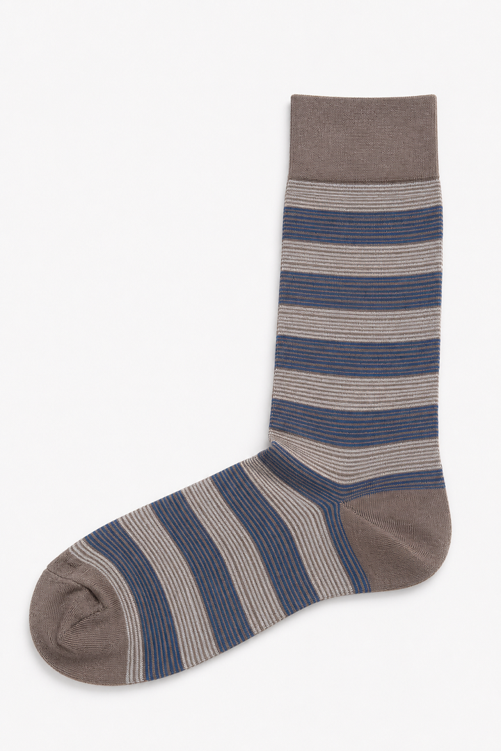 Horizontally striped socks