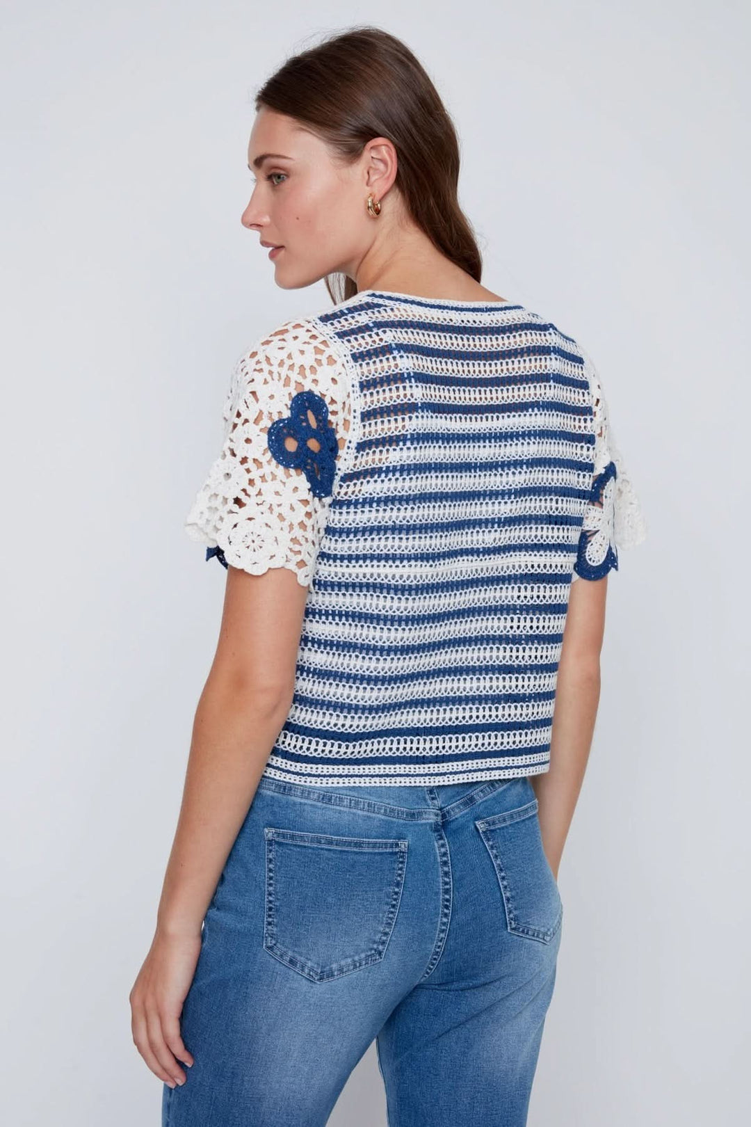 Cardigan crochet à fleurs